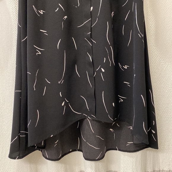 Black Dress - Picture 5 of 5